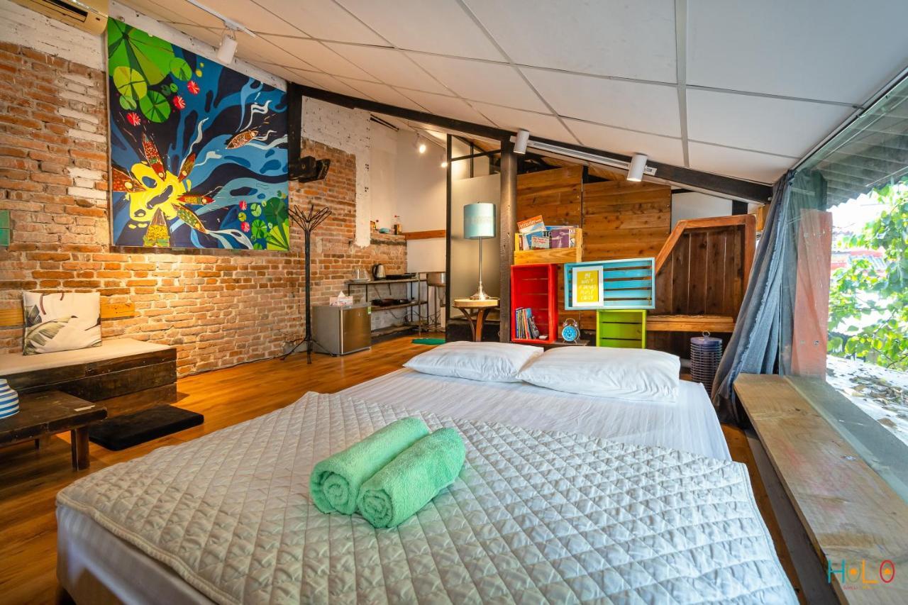 Holo Bato Saigon - Serviced Homestay